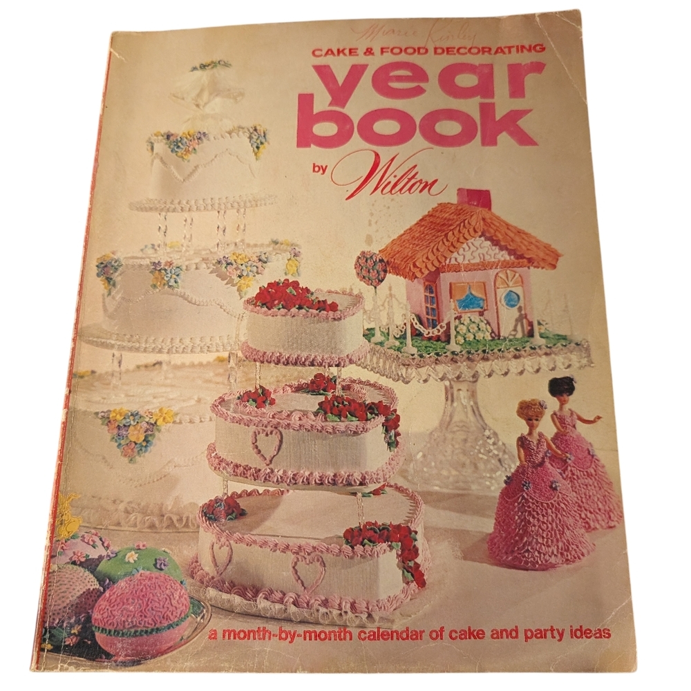 70s Vintage Wilton Cake Decorating Yearbook‎ Magazine